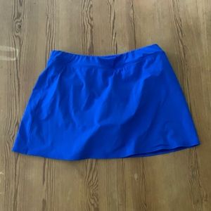 Lands’ End skort, size 8.